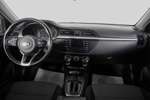 Хетчбэк Kia Rio X-Line 2018 года, 1349000 рублей, Кемерово
