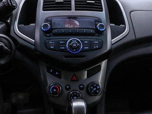 Хетчбэк Chevrolet Aveo 2012 года, 690000 рублей, Красноярск