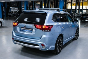Внедорожник Mitsubishi Outlander 2016 года, 1998000 рублей, Солонцы