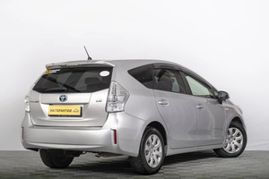 Универсал Toyota Prius Alpha 2012 года, 1069000 рублей, Томск