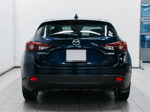 Хетчбэк Mazda Axela 2015 года, 1189000 рублей, Красноярск