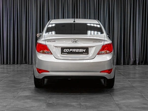 Седан Hyundai Solaris 2014 года, 899000 рублей, Тюмень