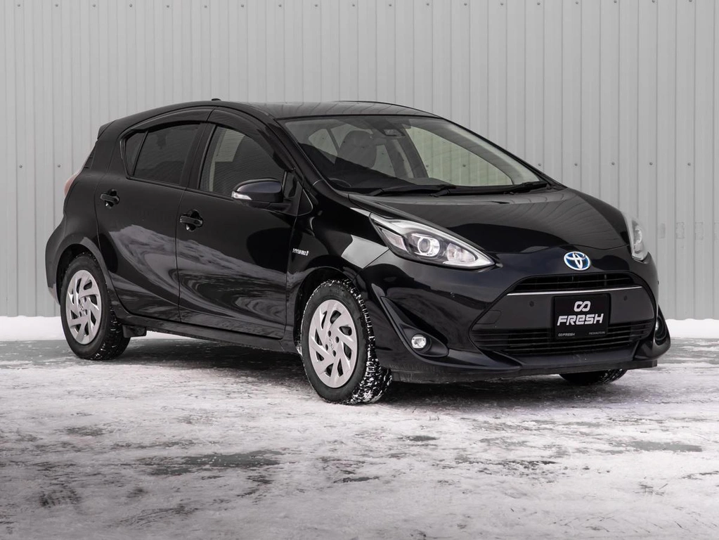 Хетчбэк Toyota Aqua 2018 года, 1315000 рублей, Краснодар