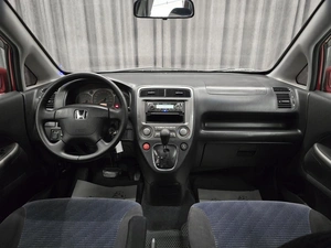 Минивэн Honda Stream 2002 года, 635000 рублей, Красноярск