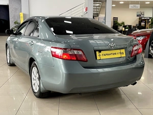 Седан Toyota Camry 2007 года, 997000 рублей, Солонцы