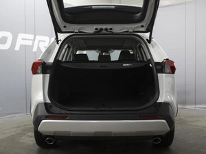 Внедорожник Toyota RAV4 2025 года, 4450000 рублей, Омск