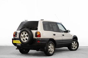Внедорожник Toyota RAV4 1996 года, 399000 рублей, Барнаул