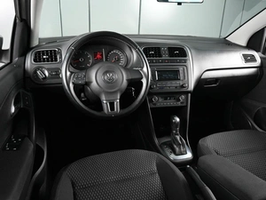 Седан Volkswagen Polo 2013 года, 889000 рублей, Аксай