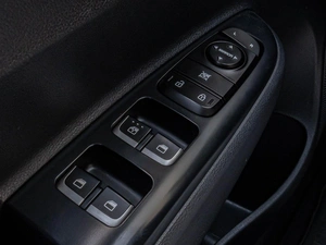 Хетчбэк Kia Rio X-Line 2019 года, 1795000 рублей, Краснодар