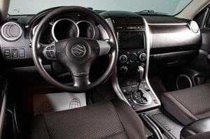 Внедорожник Suzuki Grand Vitara 2011 года, 1119000 рублей, Сургут