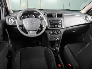Седан Renault Logan 2017 года, 1055000 рублей, Аксай