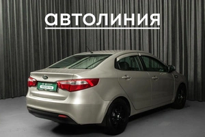 Седан Kia Rio 2013 года, 750000 рублей, Красноярск