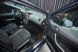 Седан Peugeot 408 2013 года, 749000 рублей, Красноярск