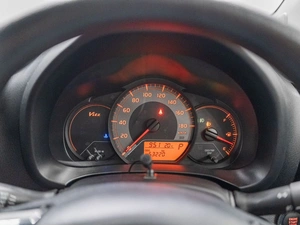 Хетчбэк Toyota Vitz 2019 года, 1080000 рублей, Красноярск