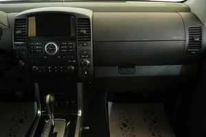 Внедорожник Nissan Pathfinder 2011 года, 1719000 рублей, Омск