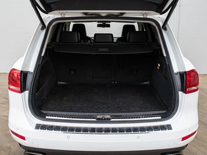 Внедорожник Volkswagen Touareg 2012 года, 2660000 рублей, Краснодар