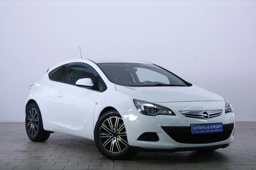 Хетчбэк Opel Astra GTC 2012 года, 799000 рублей, Омск