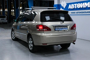 Минивэн Toyota Ipsum 2001 года, 768000 рублей, Солонцы