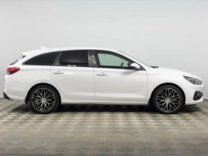 Универсал Hyundai i30 2022 года, 1610100 рублей, Казань