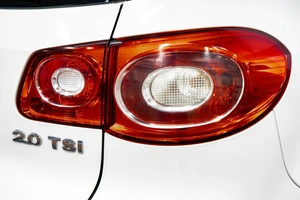 Внедорожник Volkswagen Tiguan 2010 года, 1099000 рублей, Барнаул