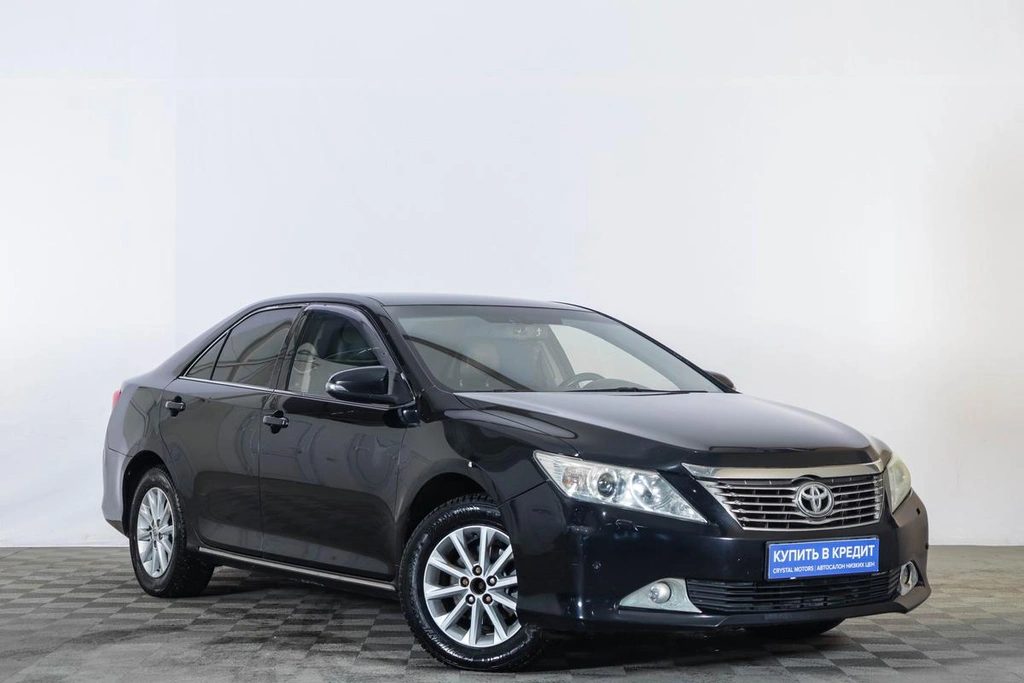 Седан Toyota Camry 2012 года, 1569000 рублей, Тюмень