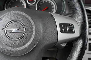 Хетчбэк Opel Corsa 2008 года, 399000 рублей, Тюмень