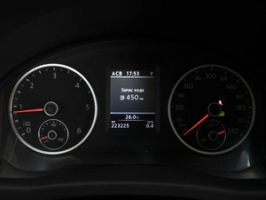 Внедорожник Volkswagen Tiguan 2011 года, 1290000 рублей, Омск