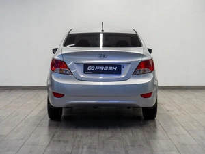 Седан Hyundai Solaris 2013 года, 719000 рублей, Саратов