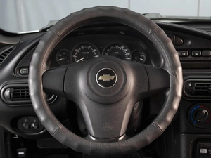 Внедорожник Chevrolet Niva 2017 года, 825000 рублей, Омск