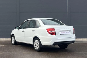 Седан ВАЗ (LADA) Granta 2021 года, 550000 рублей, Солонцы