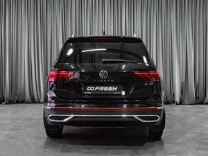 Внедорожник Volkswagen Tiguan 2021 года, 4079000 рублей, Тюмень