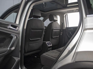 Внедорожник Volkswagen Tiguan 2018 года, 3050000 рублей, Омск