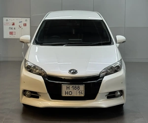 Минивэн Toyota Wish 2014 года, 1817000 рублей, Красноярск