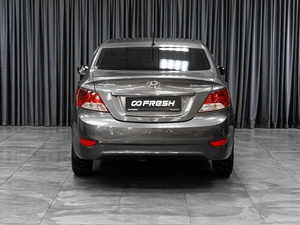 Седан Hyundai Solaris 2013 года, 899000 рублей, Тюмень