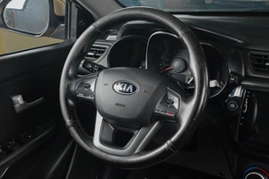 Седан Kia Rio 2013 года, 759000 рублей, Тюмень