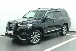 Внедорожник Toyota Land Cruiser 2017 года, 8345000 рублей, Красноярск