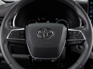 Внедорожник Toyota Highlander 2026 года, 5630000 рублей, Тюмень