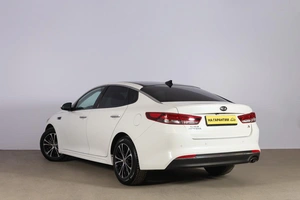 Седан Kia Optima 2017 года, 2189000 рублей, Новосибирск