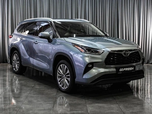 Внедорожник Toyota Highlander 2021 года, 6325000 рублей, Тюмень