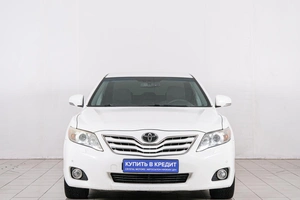 Седан Toyota Camry 2011 года, 1299000 рублей, Красноярск