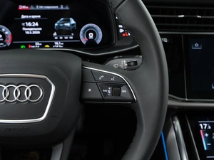 Внедорожник Audi Q8 2023 года, 9550000 рублей, Москва