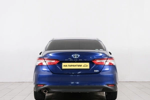 Седан Toyota Camry 2017 года, 2699000 рублей, Красноярск