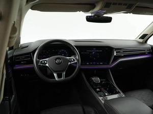 Внедорожник Volkswagen Touareg 2019 года, 5099046 рублей, Москва