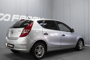 Хетчбэк Hyundai i30 2009 года, 620000 рублей, Омск