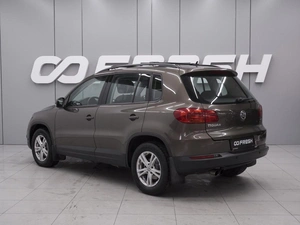Внедорожник Volkswagen Tiguan 2014 года, 1360000 рублей, Ростов-на-Дону