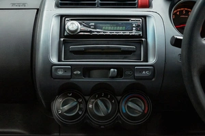 Хетчбэк Honda Fit 2003 года, 527000 рублей, Красноярск