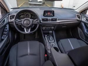 Седан Mazda 3 2018 года, 1549000 рублей, Саратов