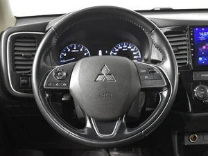 Внедорожник Mitsubishi Outlander 2020 года, 2552900 рублей, Казань
