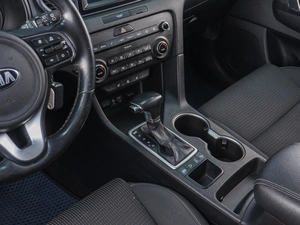 Внедорожник Kia Sportage 2016 года, 1979000 рублей, Сургут