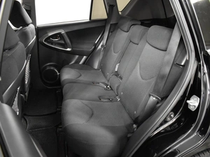 Внедорожник Toyota RAV4 2012 года, 1249900 рублей, Казань